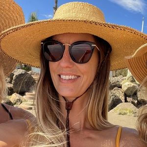 Meet your Posher, Kelly